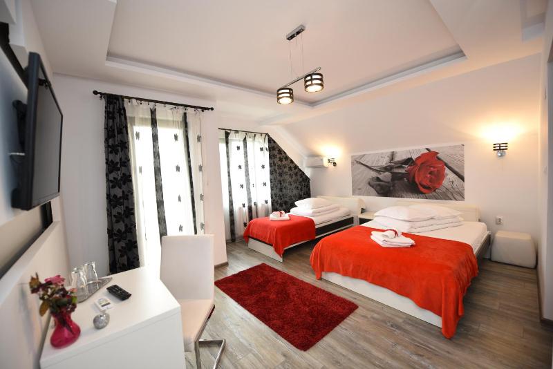 Triple Room image 3