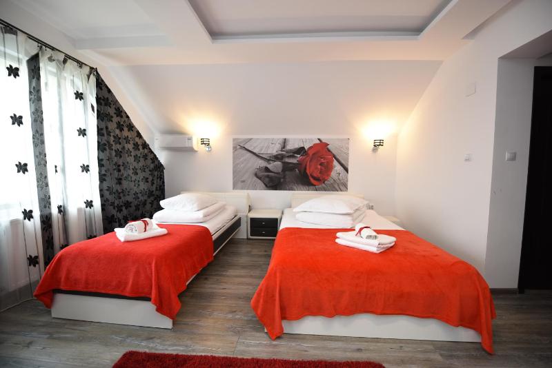 Triple Room image 4