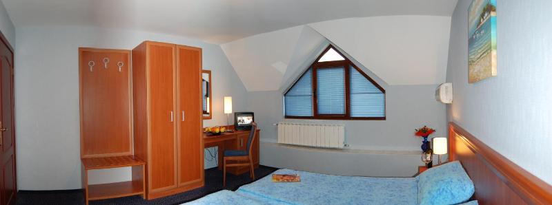 Two-Bedroom Suite image 4