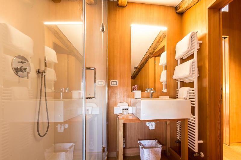 Superior Apartment image 2