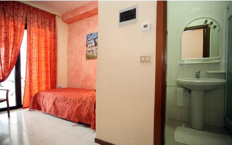 Single Room with shared Balcony image 4