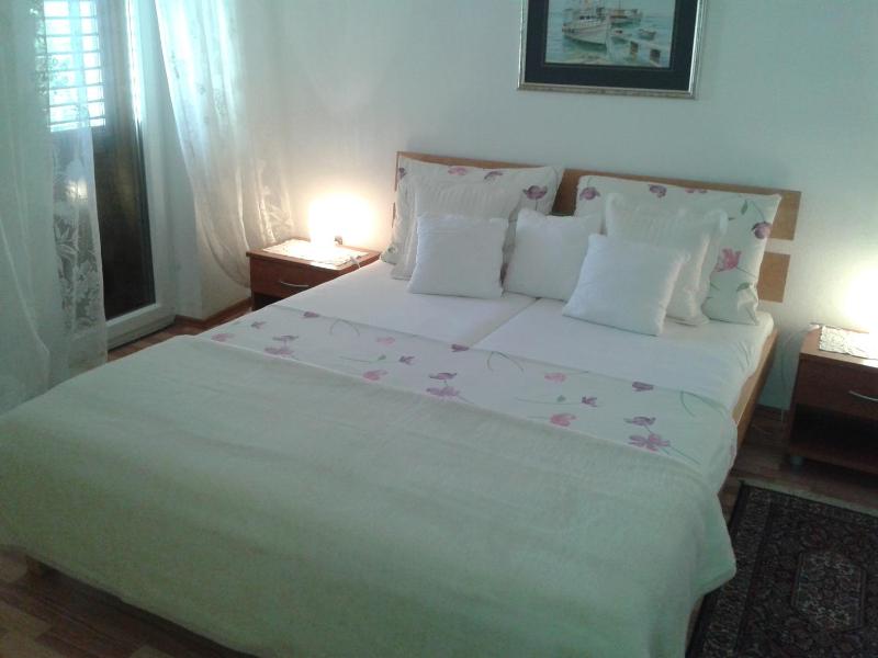 Apartment Splitska - image 31
