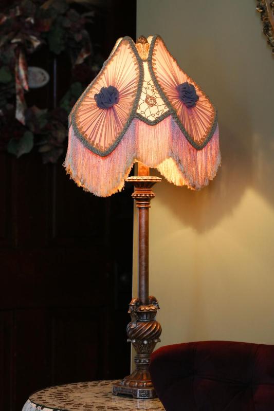 Deluxe King Room image 1