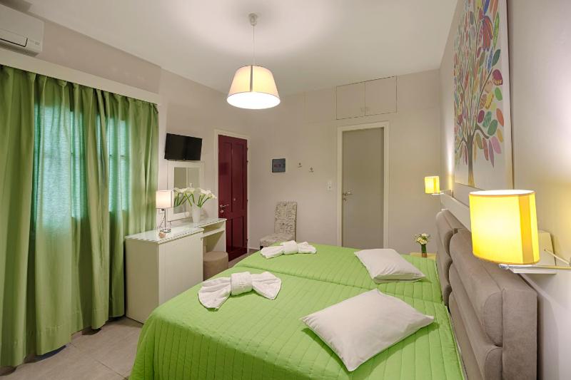 Triple Room image 1