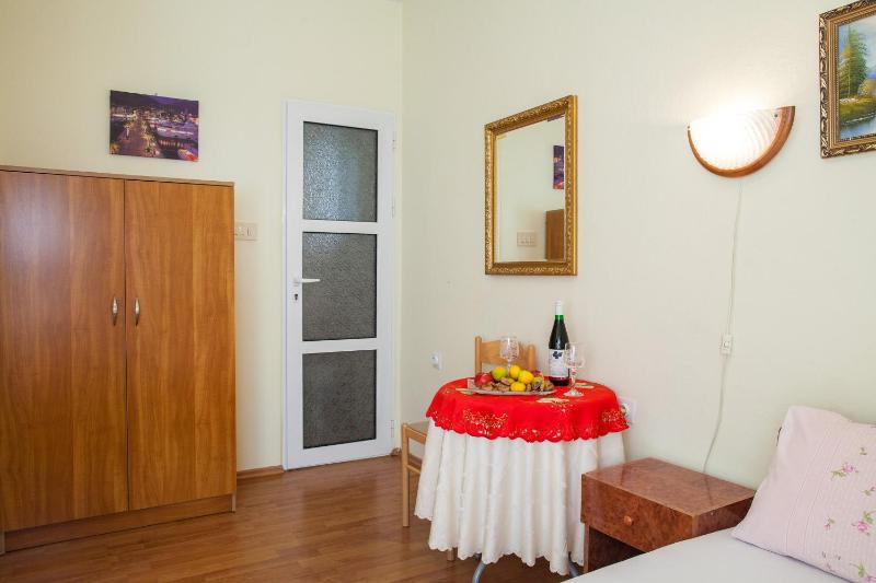 Apartments & Rooms Jelka - image 3