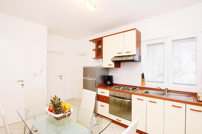 Apartment (2 Adults) image 3