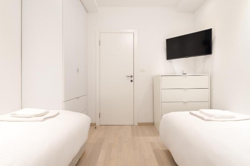 Deluxe Apartment image 1