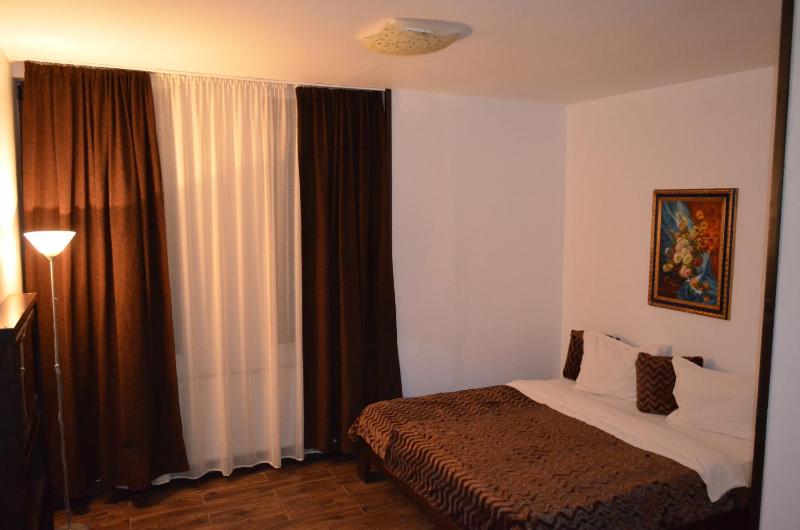Double Room with Private Bathroom image 2
