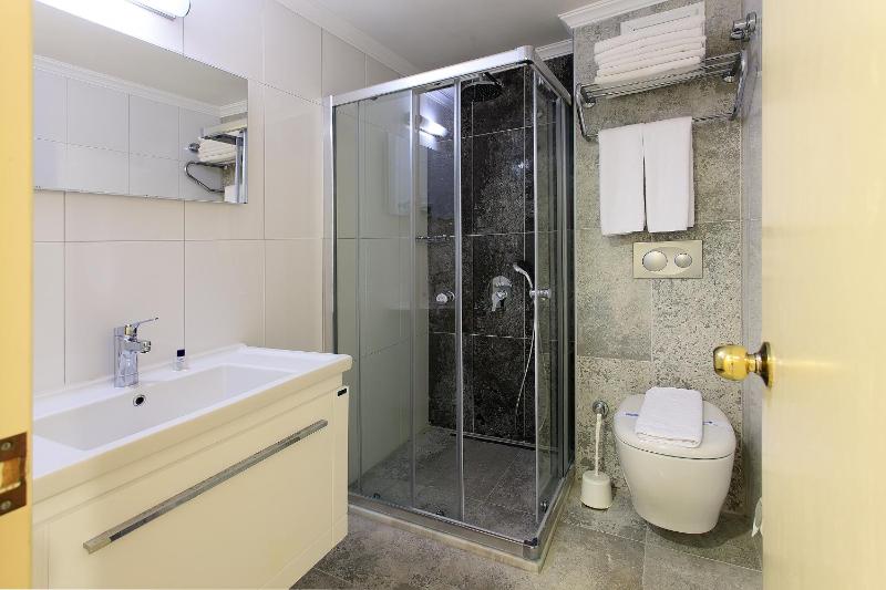 Standard Double Room image 1