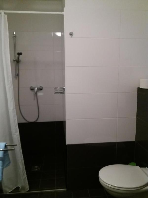 Standard Twin Room with Sofa image 2