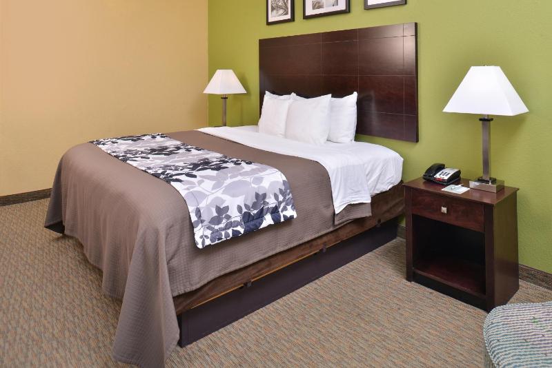 King Room image 3
