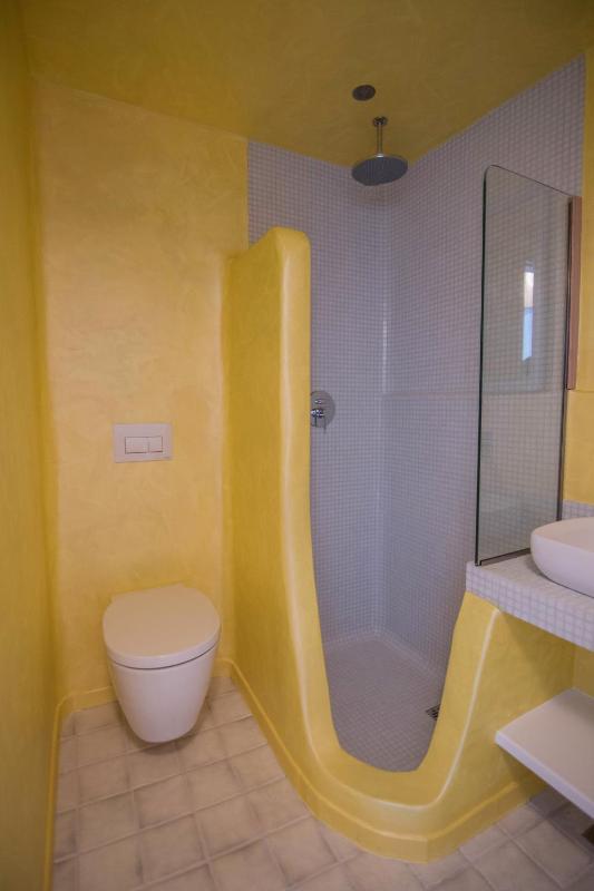 Superior Triple Room image 4