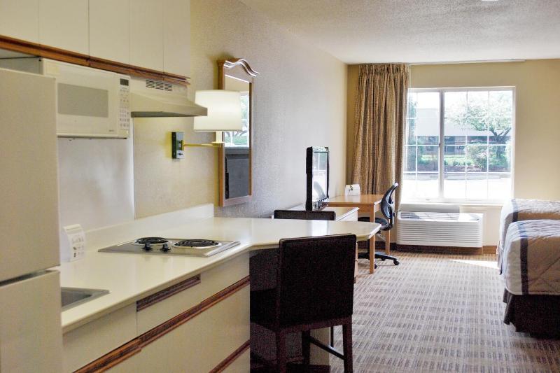Studio with 2 Double Beds - Non-Smoking image 4