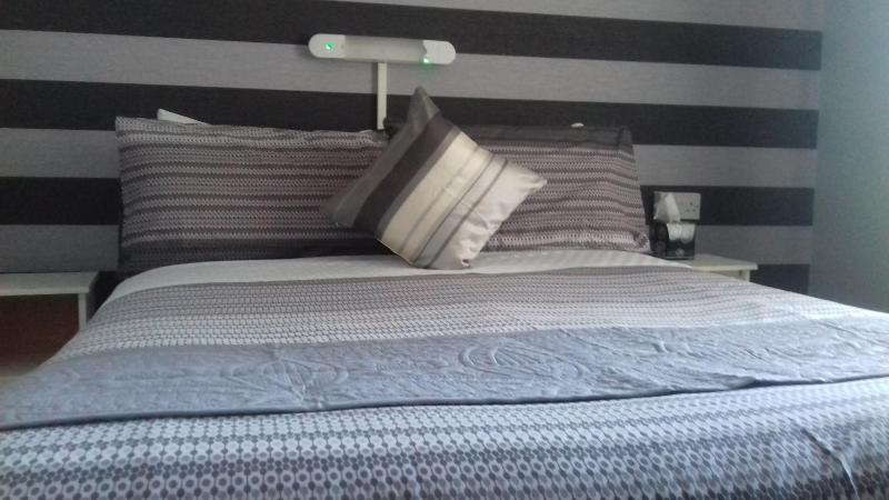 Double Room image 3