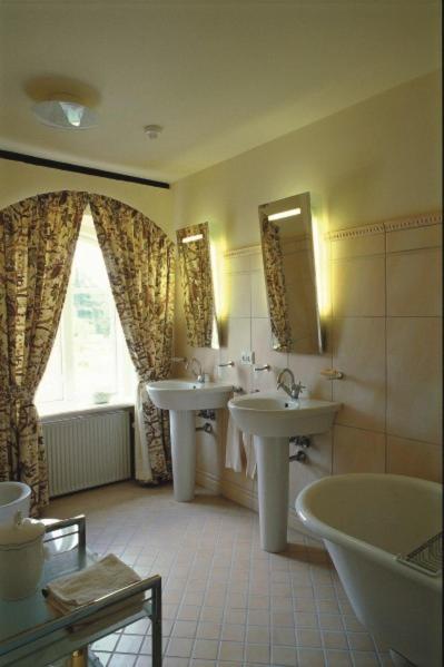 Suite image 2