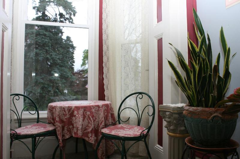 King Room image 2