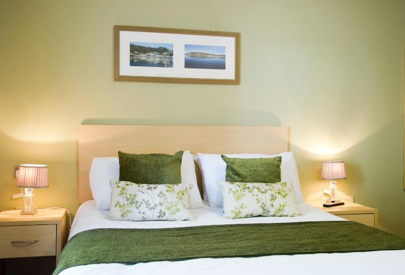 Double Room image 4
