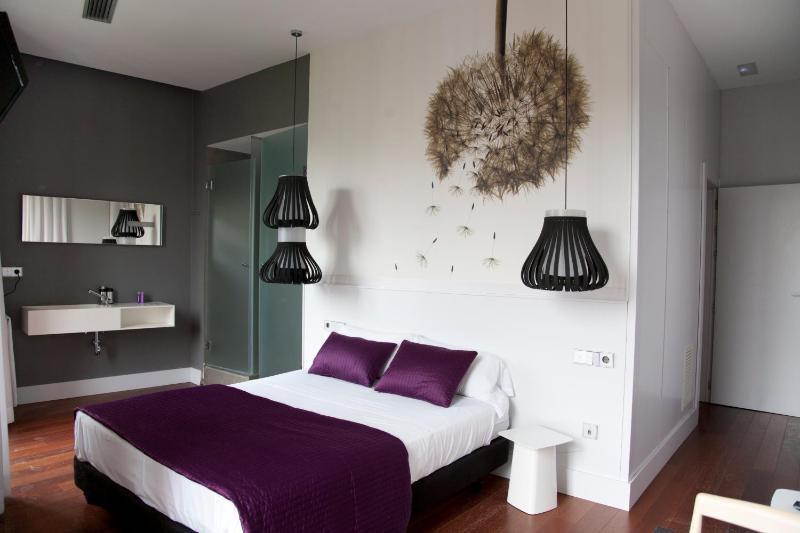 Khu Hotel - image 3