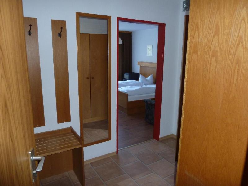 Premium Double Room image 4