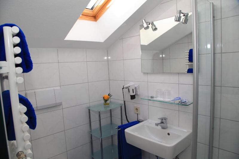 Double Room with Shower image 3