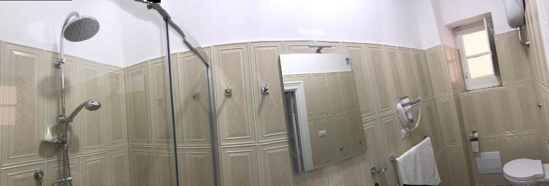 Triple Room with Private Bathroom image 2