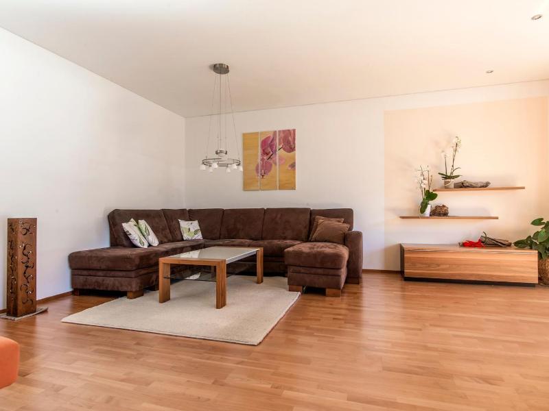 Apartment with Mountain View image 3