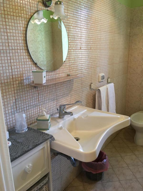 Double Room - Disability Access image 3
