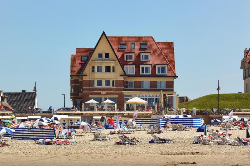 Beach Hotel - image 1