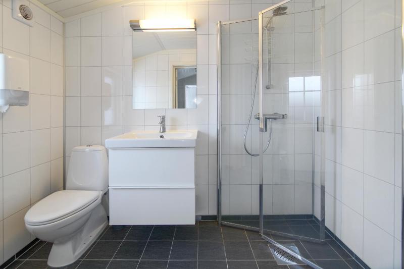  Two-Bedroom Cottage (4 Adults) image 3