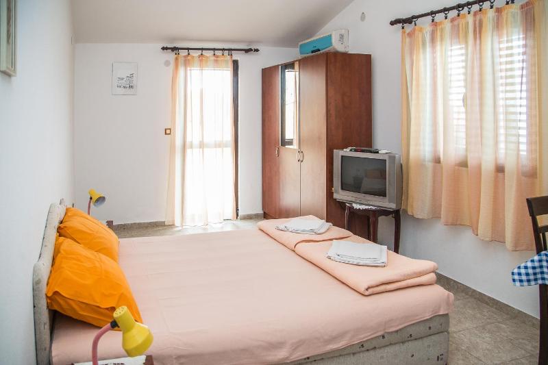 Studio with Sea View image 3