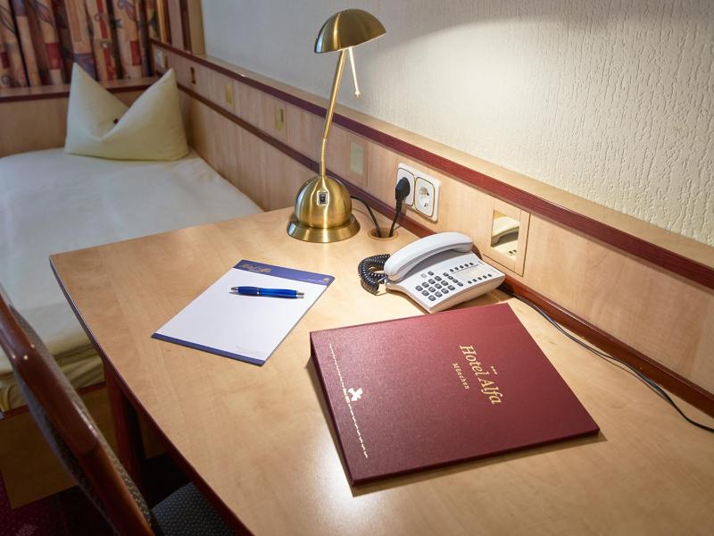 Comfort Triple Room - Courtyard or Street View  image 2