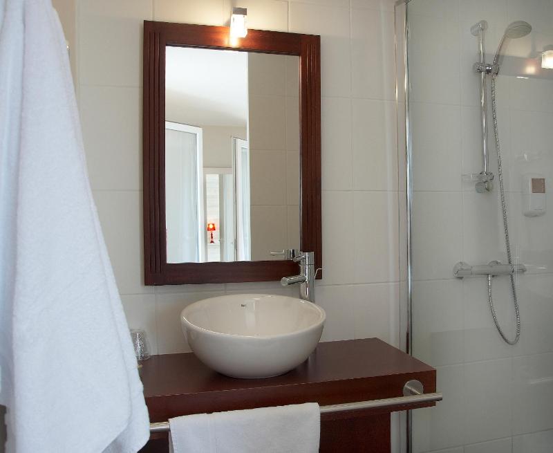  Double or Twin Room with Courtyard View image 2