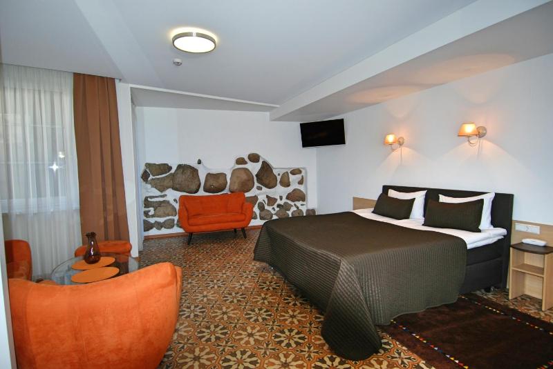 Superior Double or Twin Room image 4