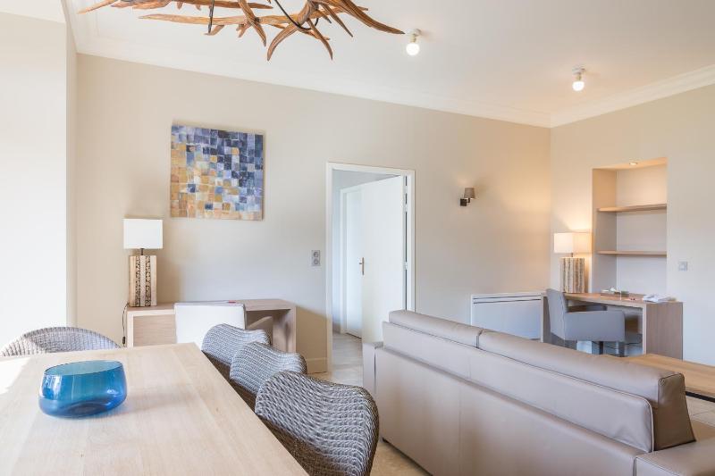 Prestige Suite image 3