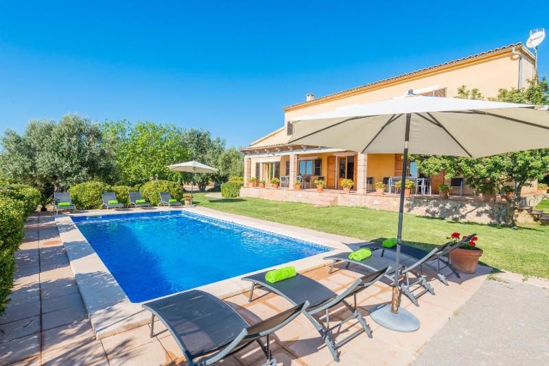 7 Bedroom Villa image 3
