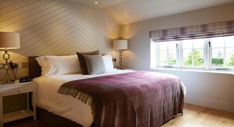 Superior Double or Twin Room image 1