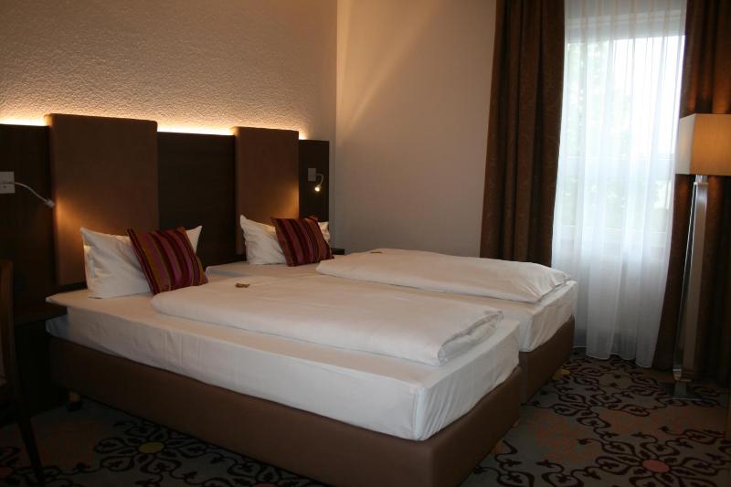 Double Room image 4