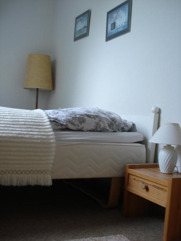 Twin Room image 4