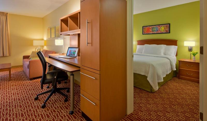 One-Bedroom Suite with Two Queen Beds - Non-Smoking image 2