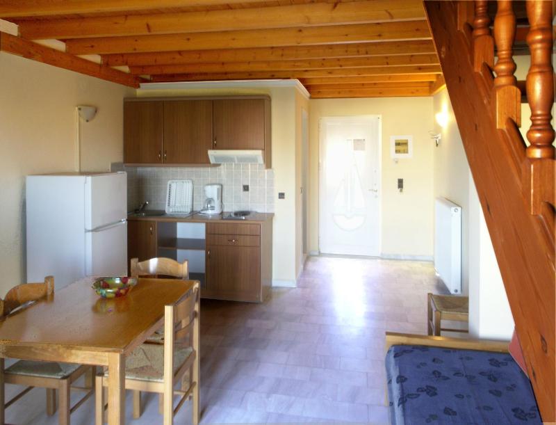 Two-Bedroom Apartment - Split Level image 3
