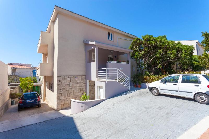 Apartments Marina - image 1