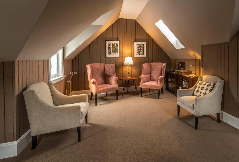 Dunton Town House Hotel - image 2