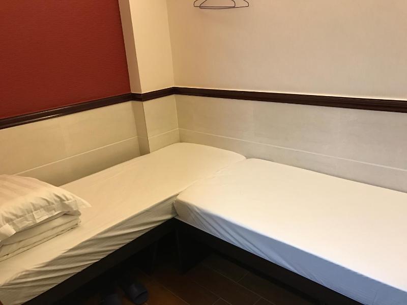 Lap Shun Hostel - image 8