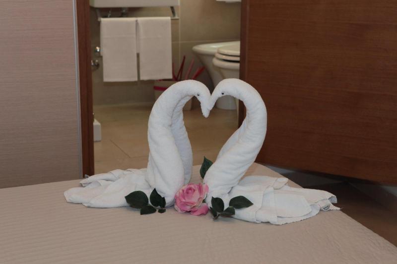 Double Room image 4