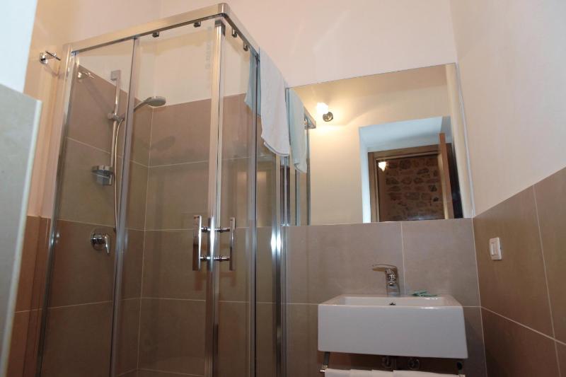 Double Room image 2