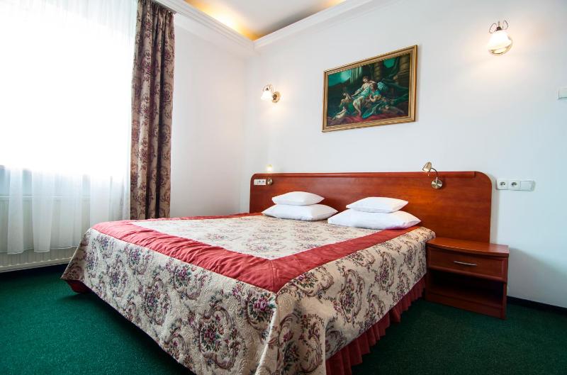 Double Room image 2