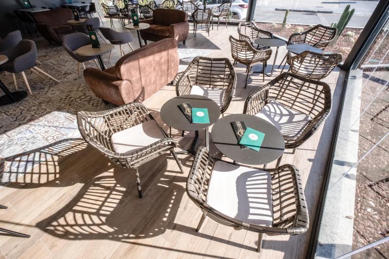 Aparthotel California - image 39