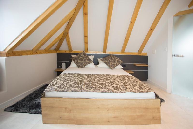 Comfort Double Room - Attic image 4