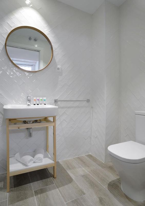 Studio Apartment image 4