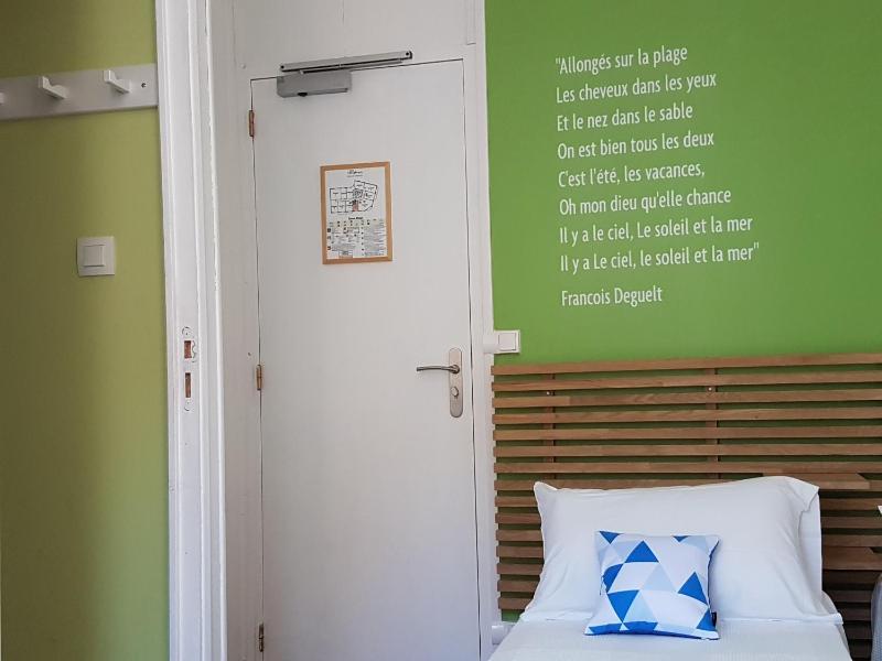 Double Room - Low cost image 1
